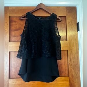 Layered lace tank sz S